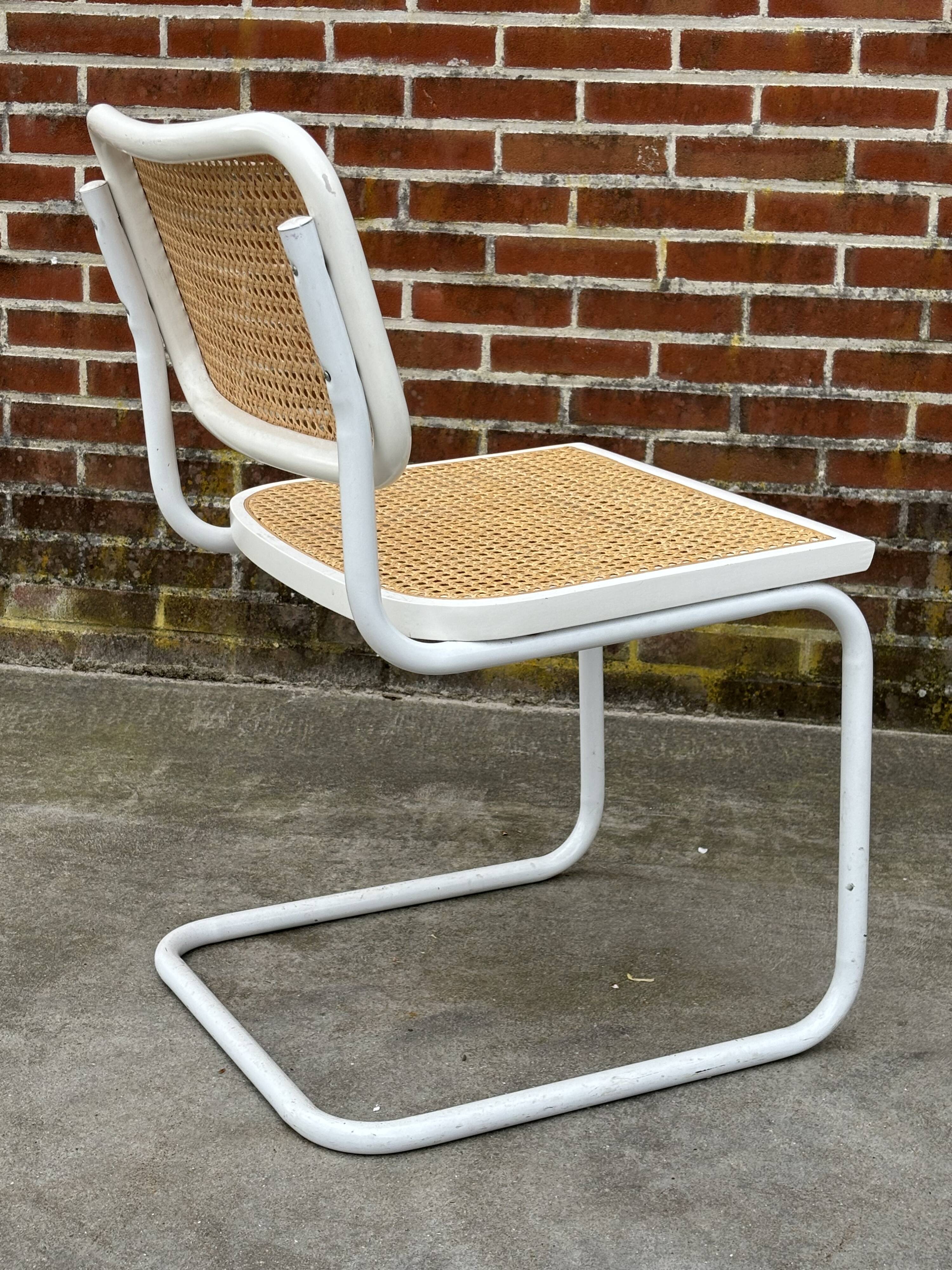 Cesca design chair b32 model in white