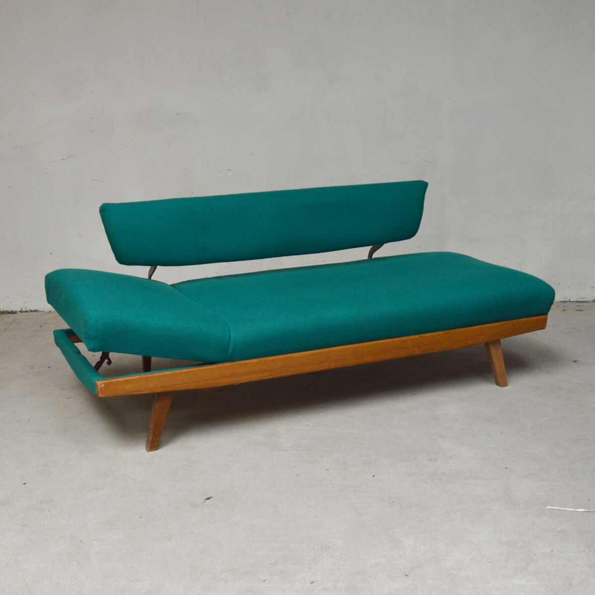 Sofa turquoise daybed, 1960