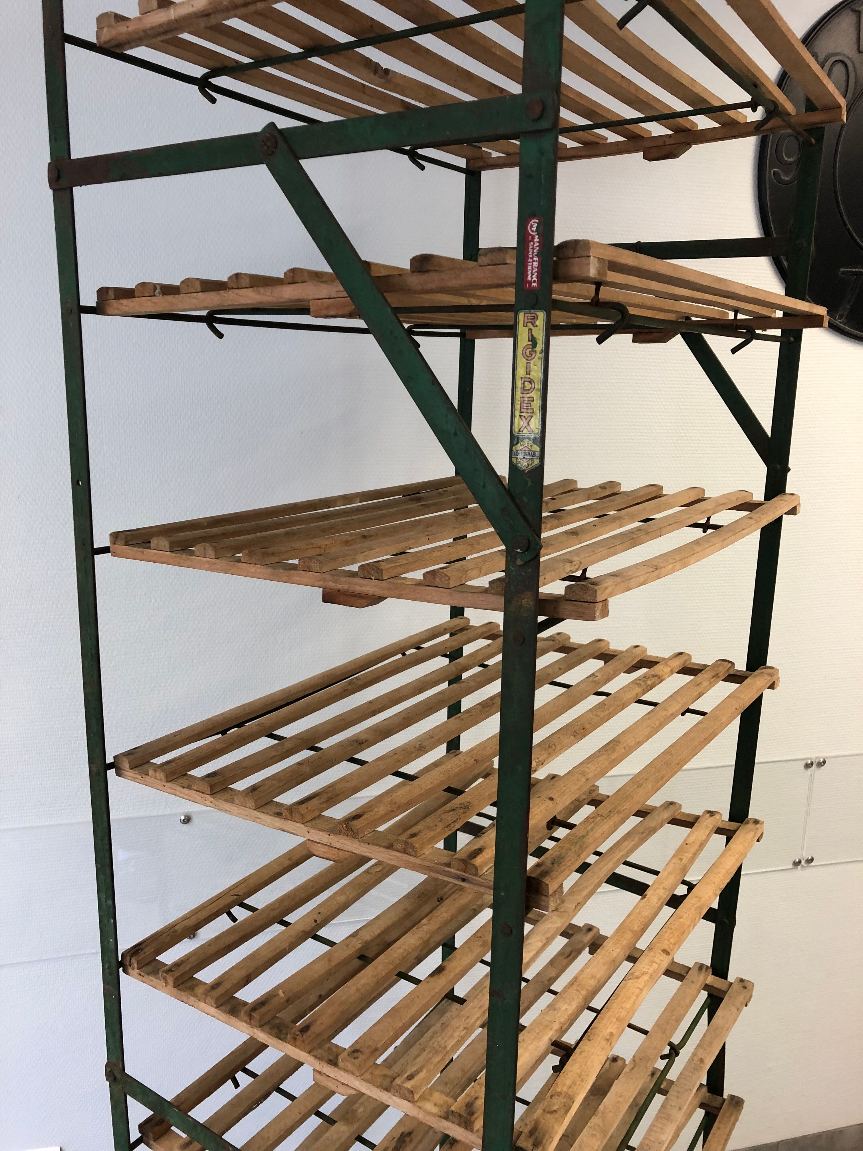 Former vegetable and fruit holder