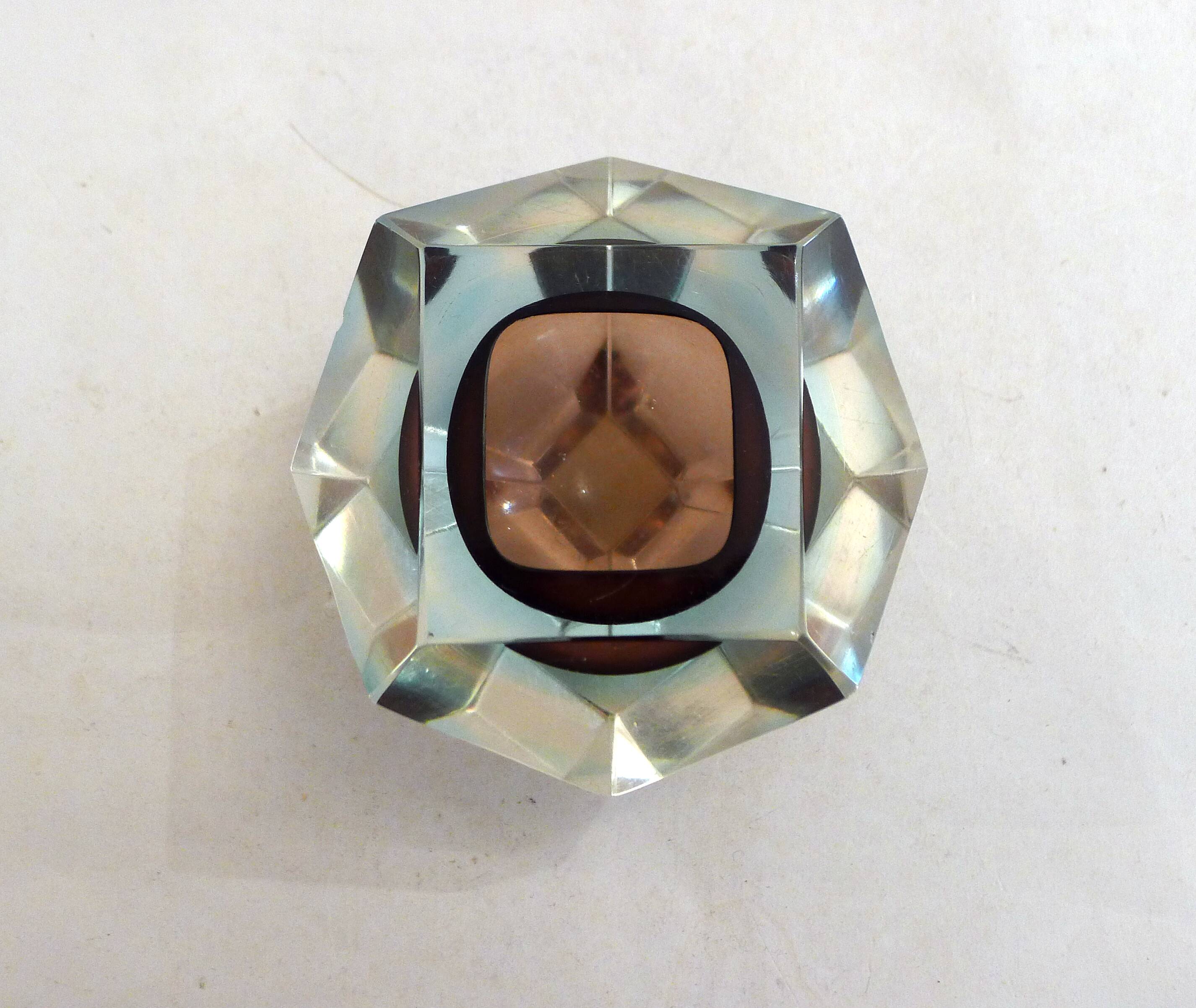 Sommerso faceted ashtray and pocket tray, made of Murano glass.