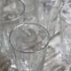 8 coupes à champagne vintage en verre pressé