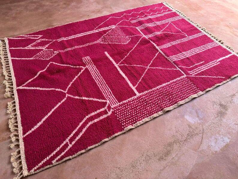 Tapis Beni Ouarain en laine rose