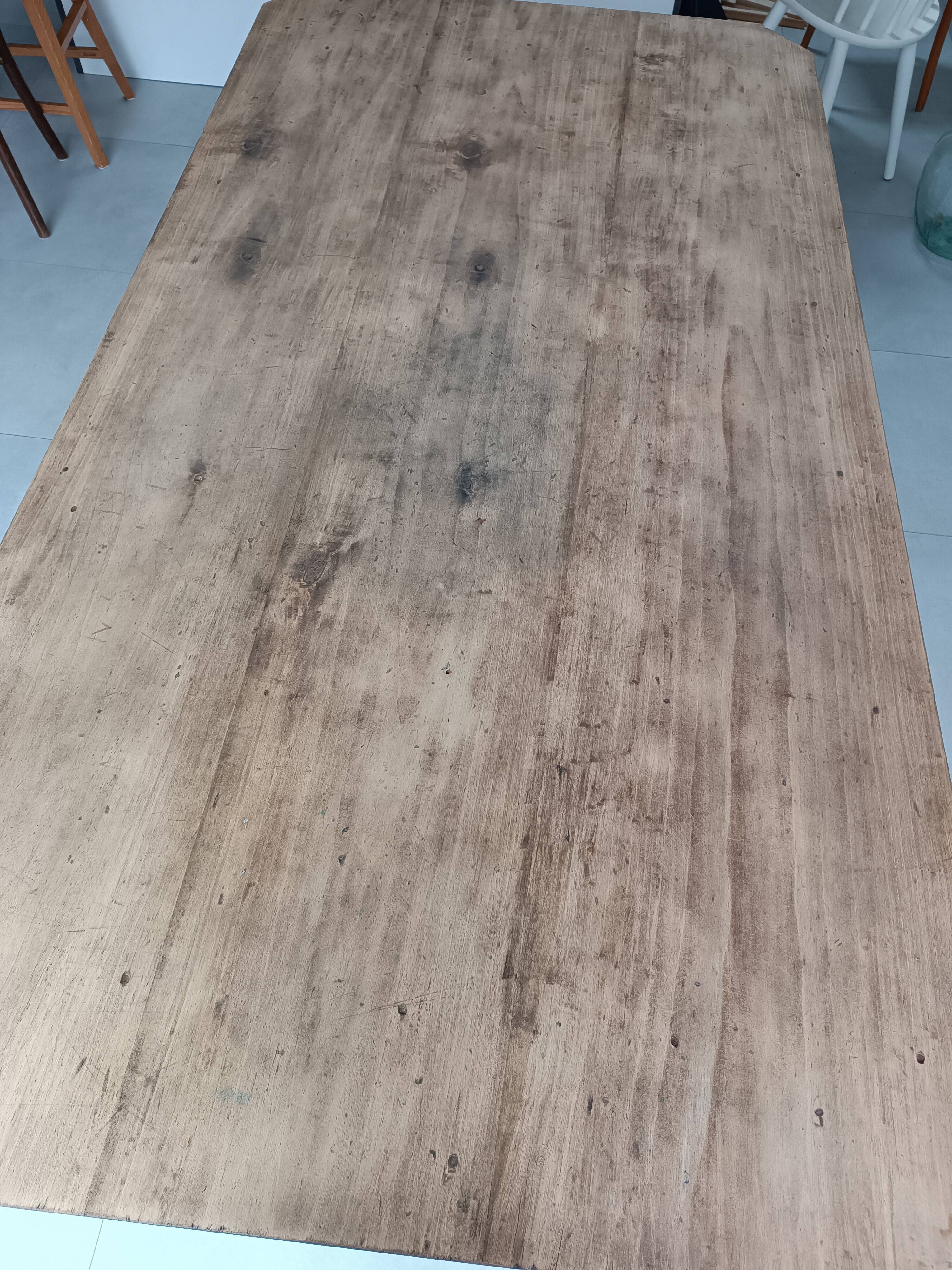 Farmhouse table