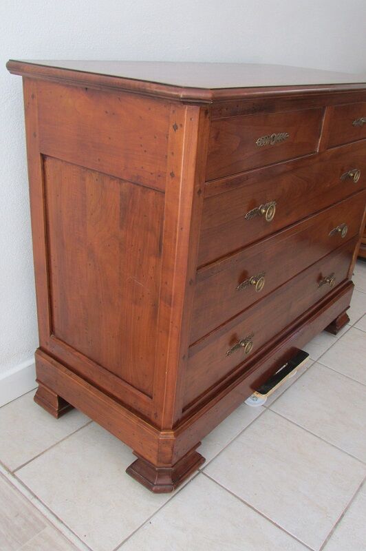Louis Philippe chest of drawers in solid cherry, 5 drawers