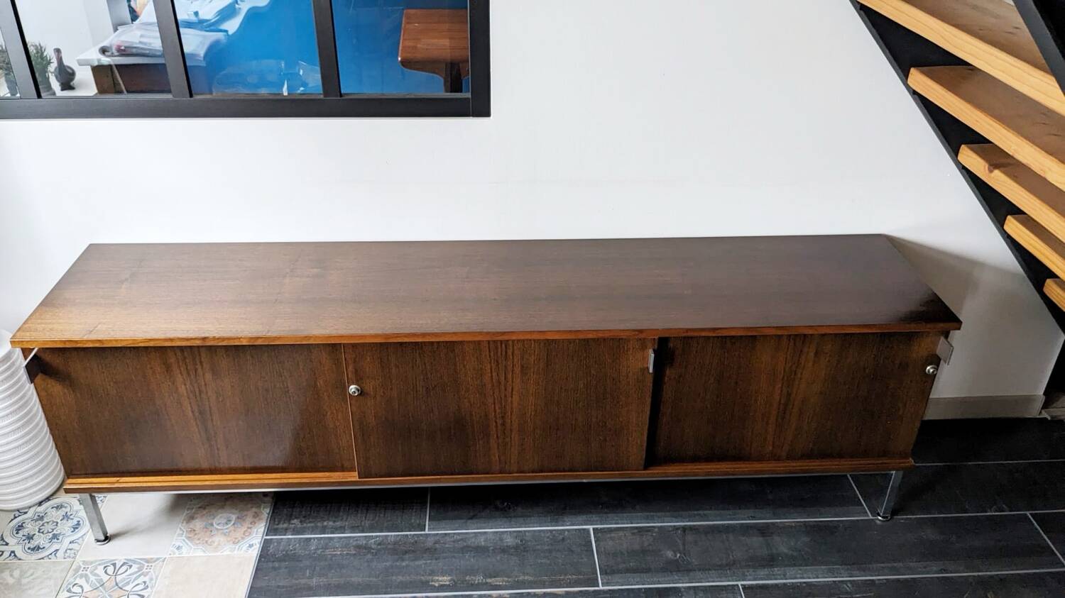 Airborne Midcentury Enfilade