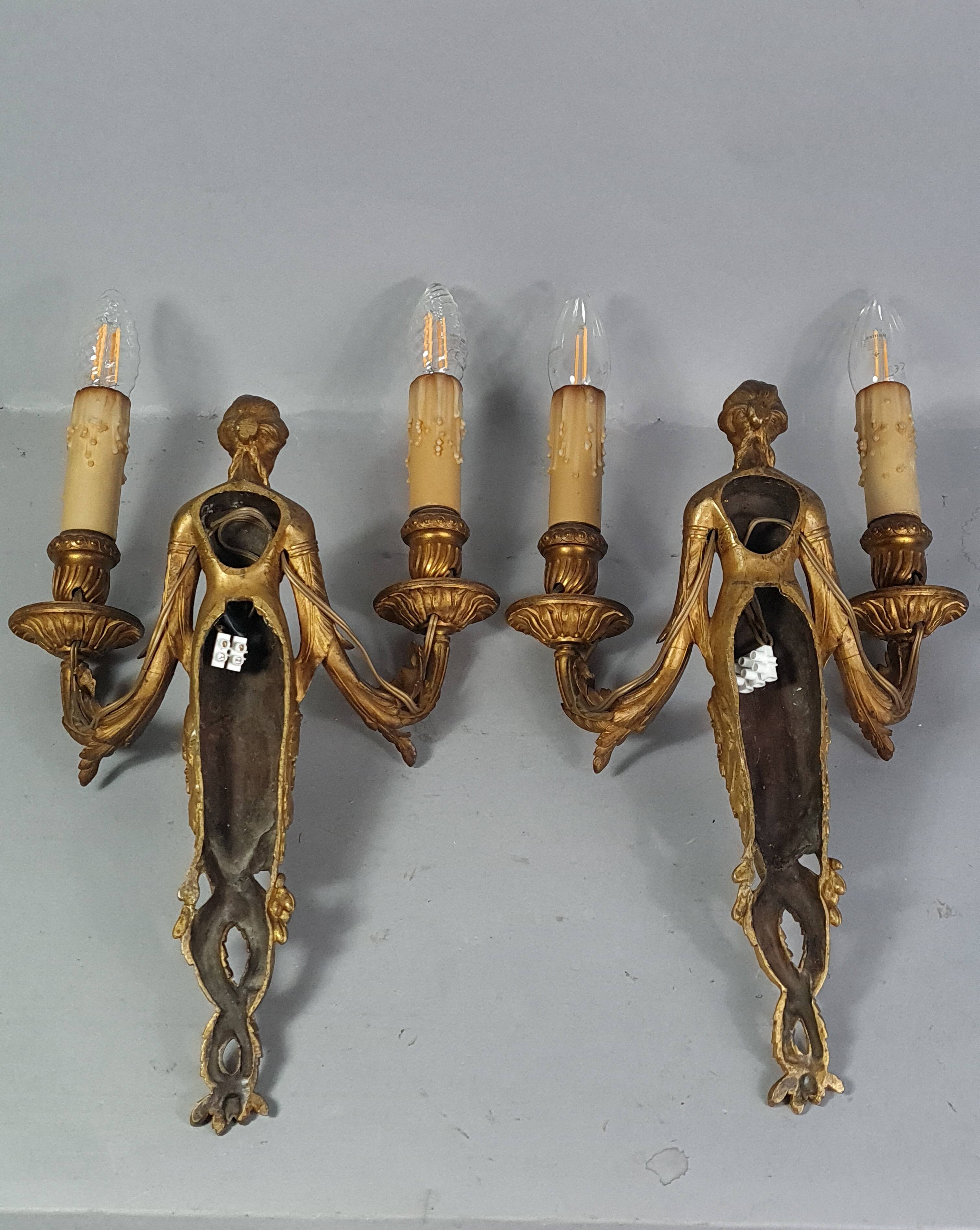 Paire anciennes appliques cariatides bronze doré, électrifiées 4 feux CS862