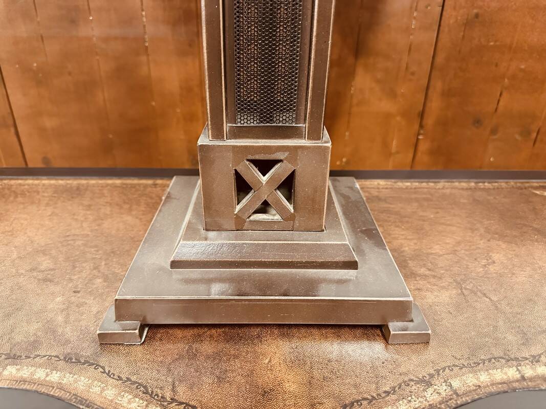 English Tiffany Table Lamp