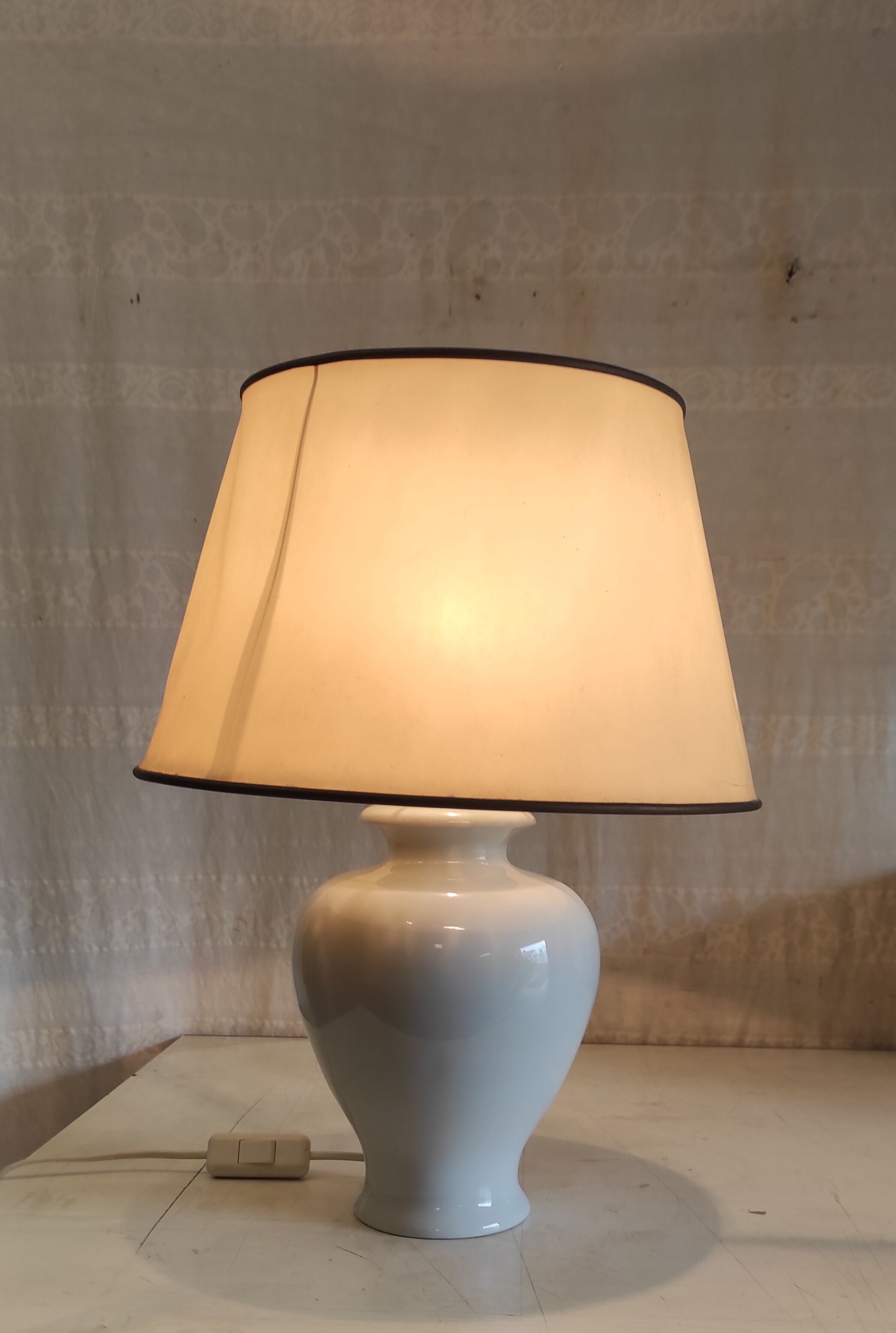 Lamp base in Limoges porcelain - mid 20th century