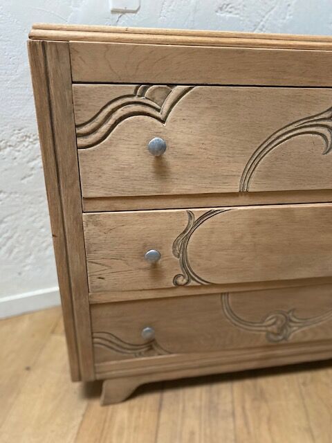 Art Deco style chest of drawers