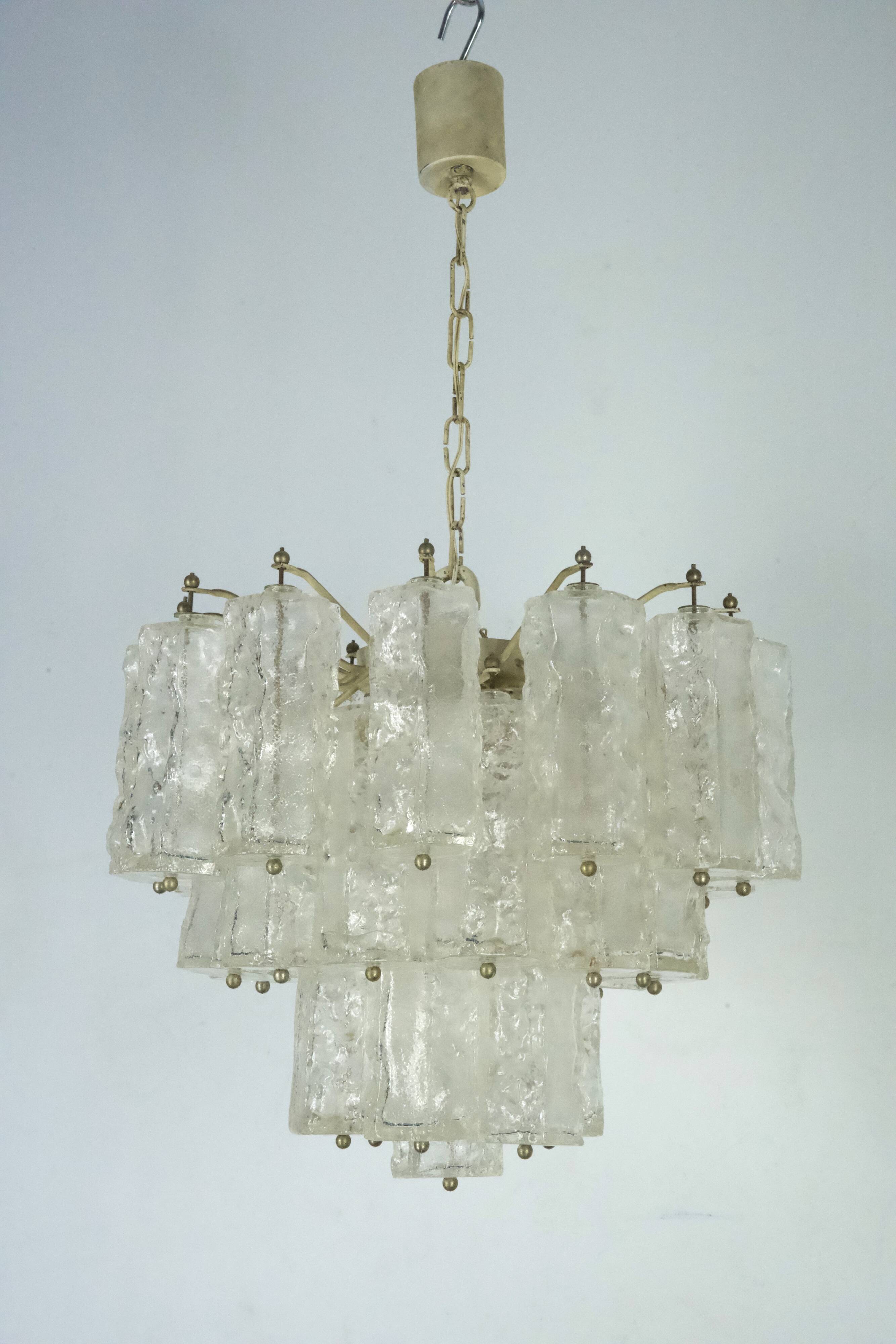 Mid-Century Toni Zuccheri for Venini, corteccia murano glass chandelier. 1960s Italy
