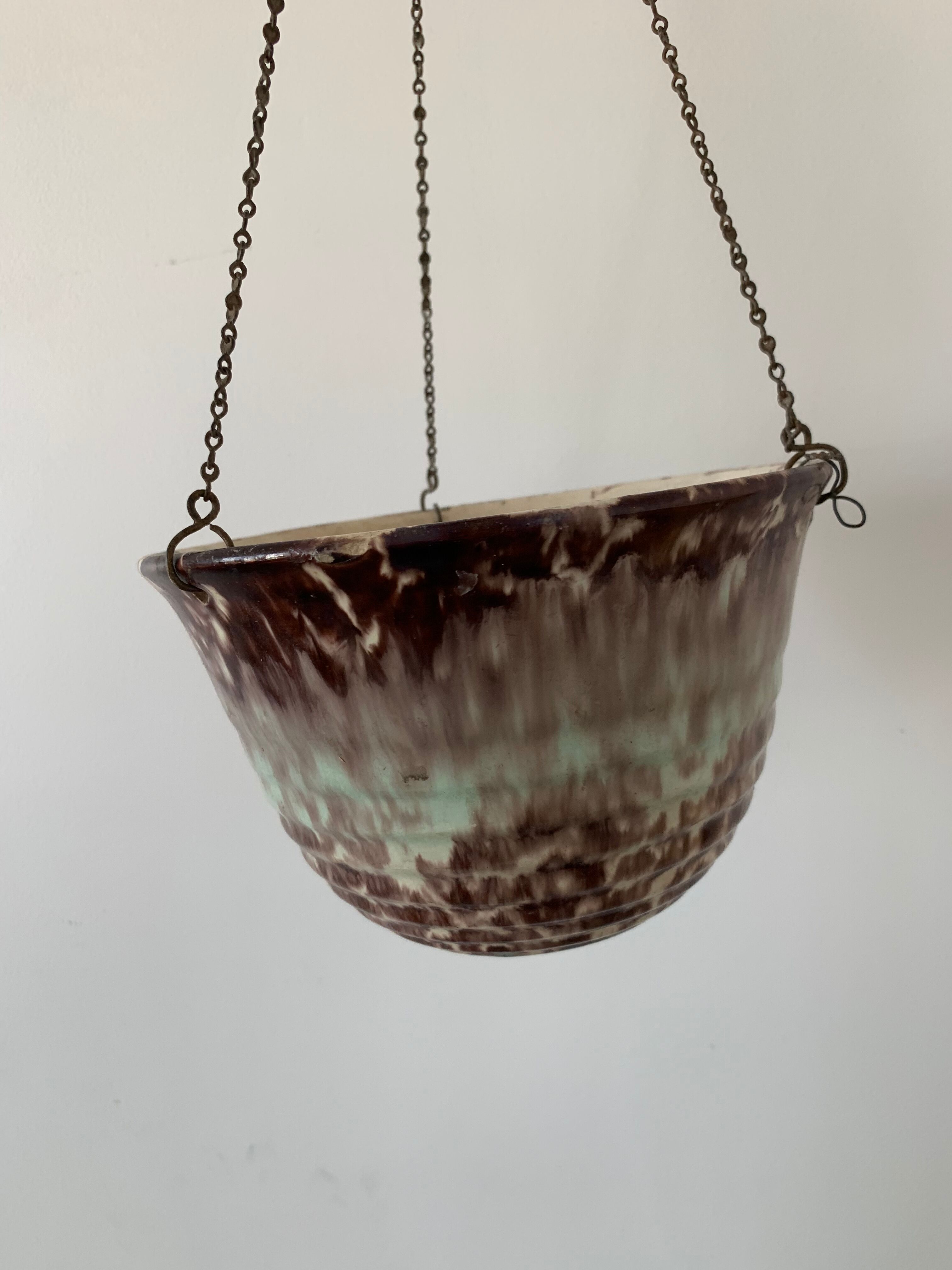 Ceramic plant holder