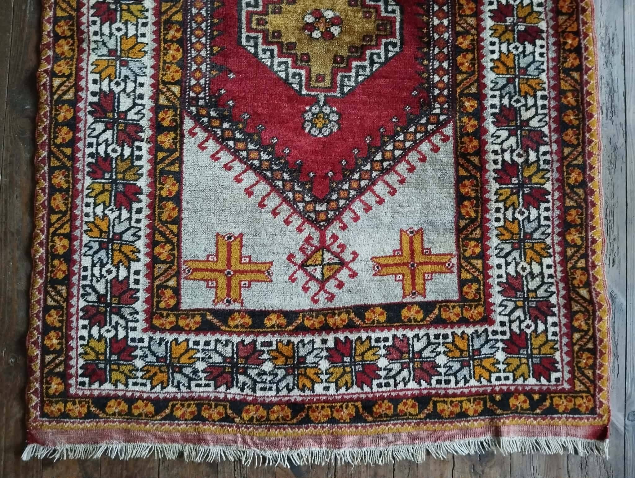 Tapis Anatolien Yahyahli fait main 190x114cm