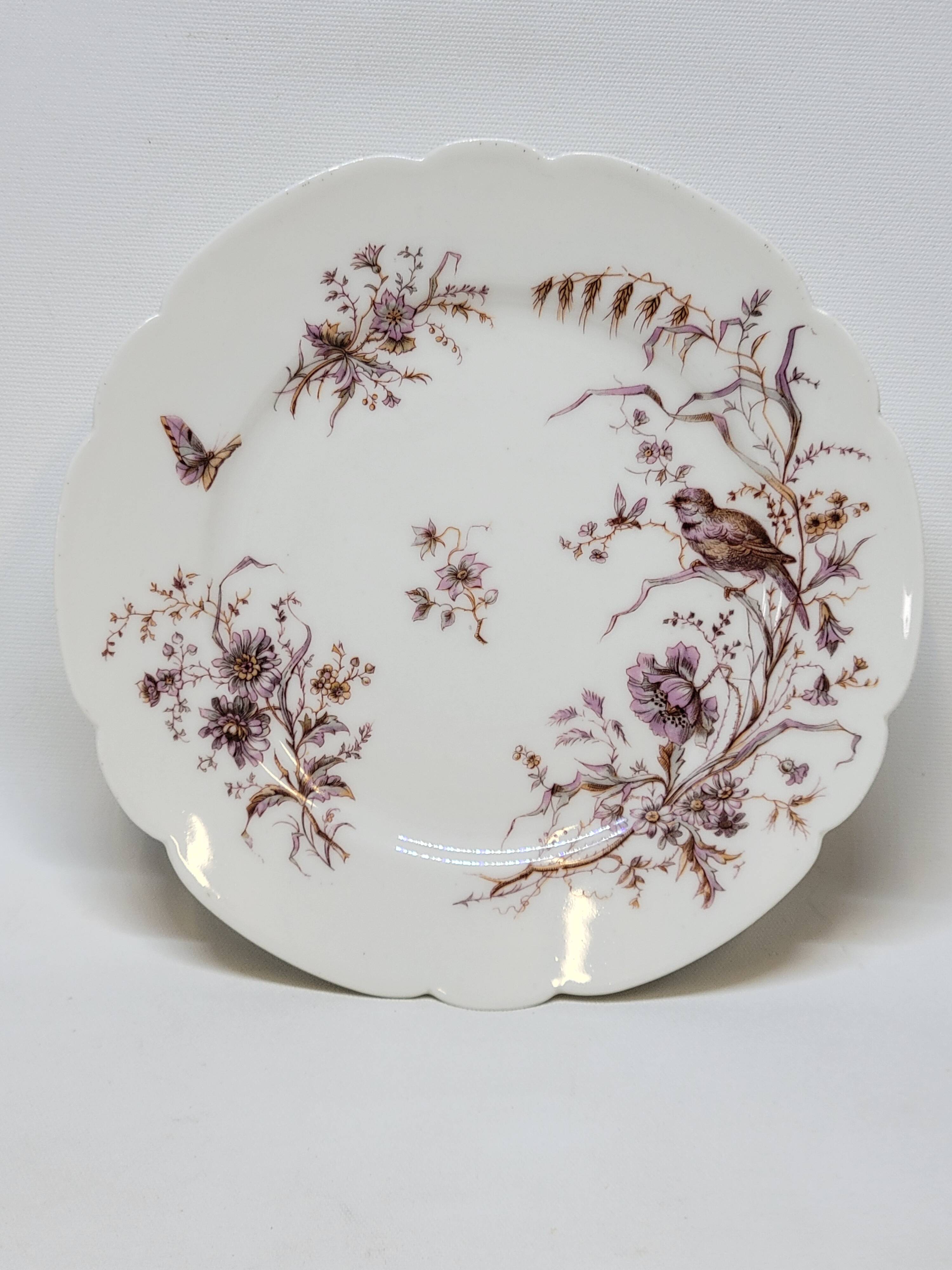 Superb Plate Dish on Pedestal 19th Century White Porcelain Bird Decor