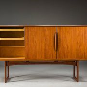 Buffet danois en teck par Arne Vodder pour Vamo Sønderborg, années 1960