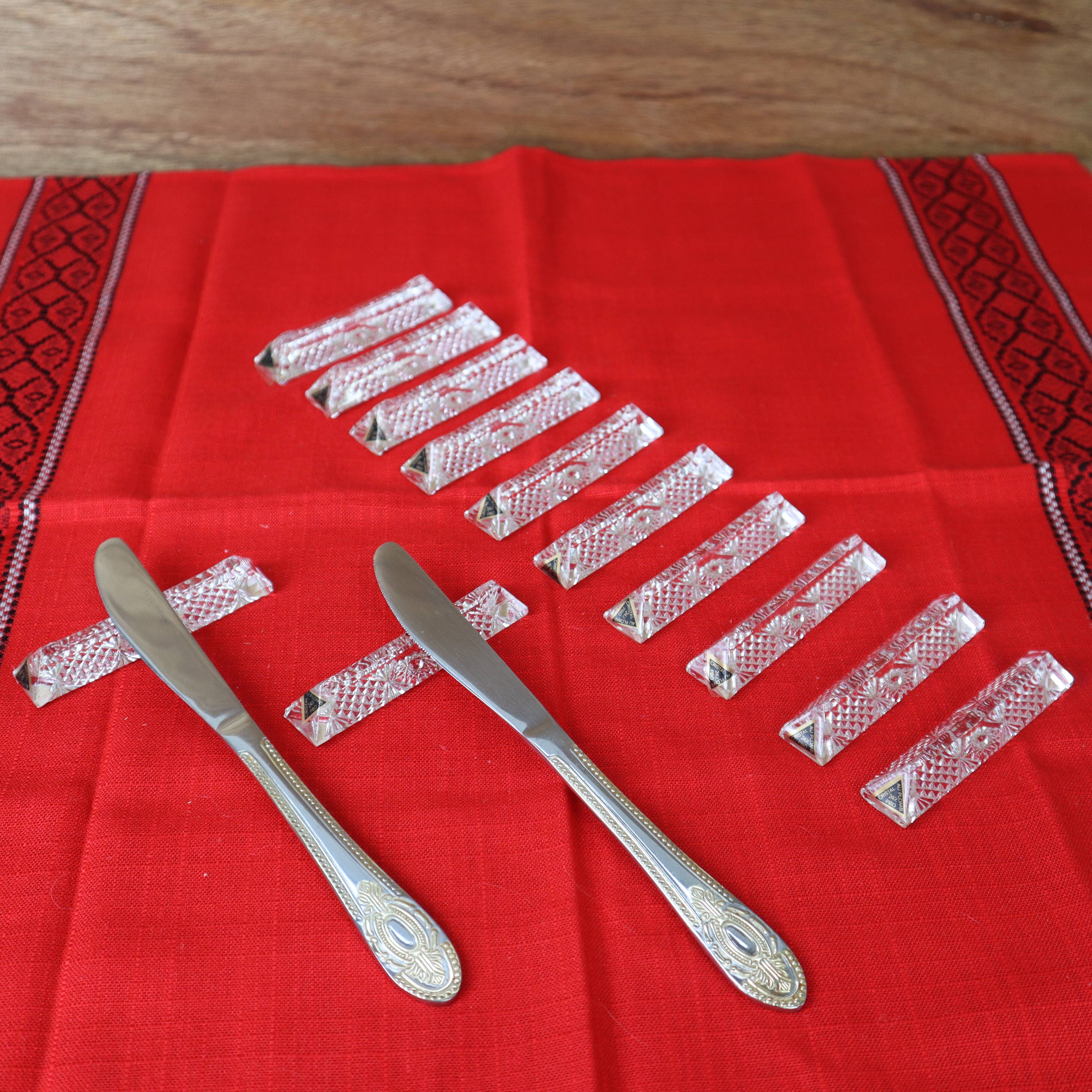 Set of 12 pyramid-shaped crystal knife holders Made in Hungary