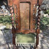 Canned chair