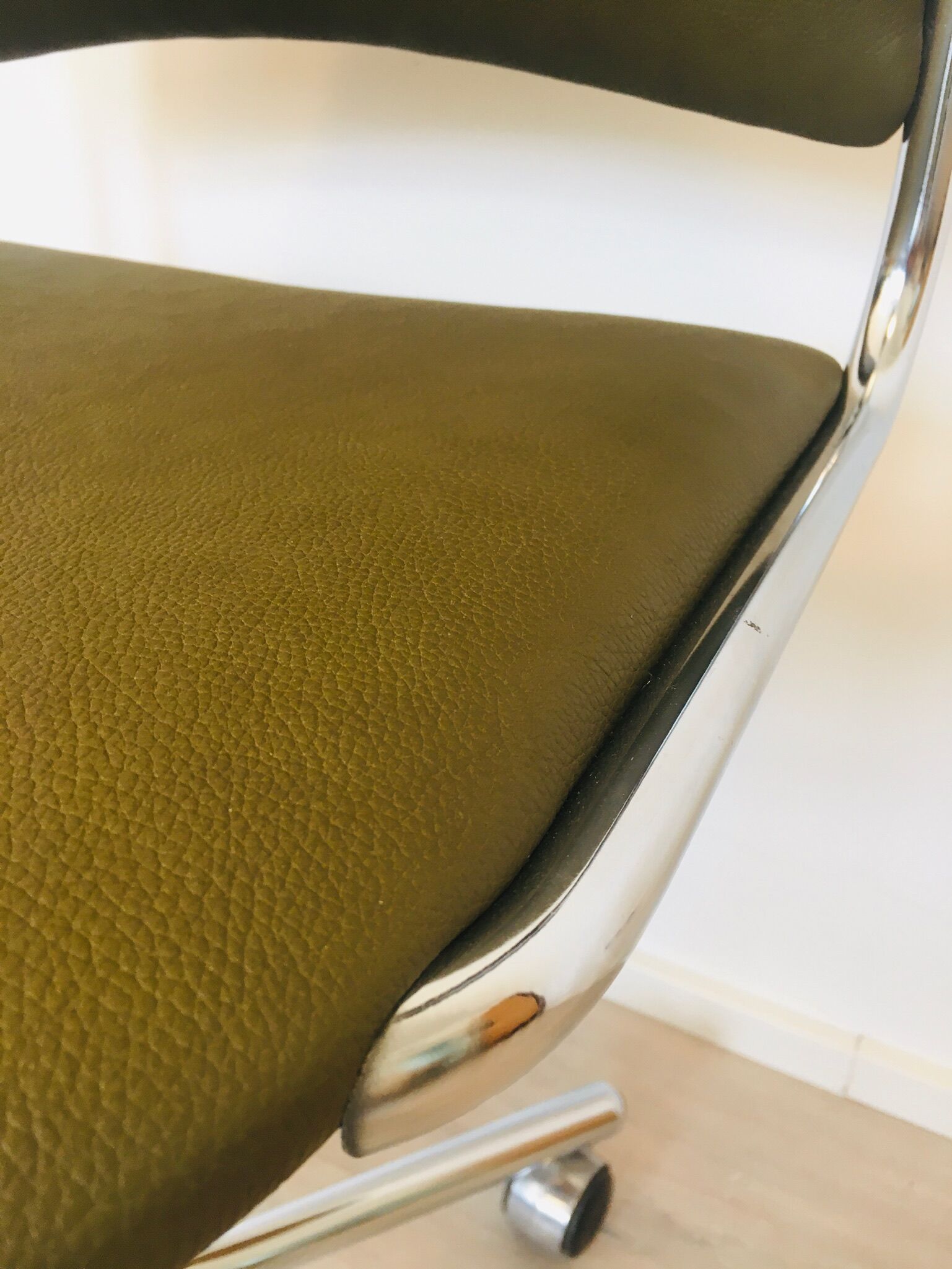 Olive Office Chair from Kovona, 1970s