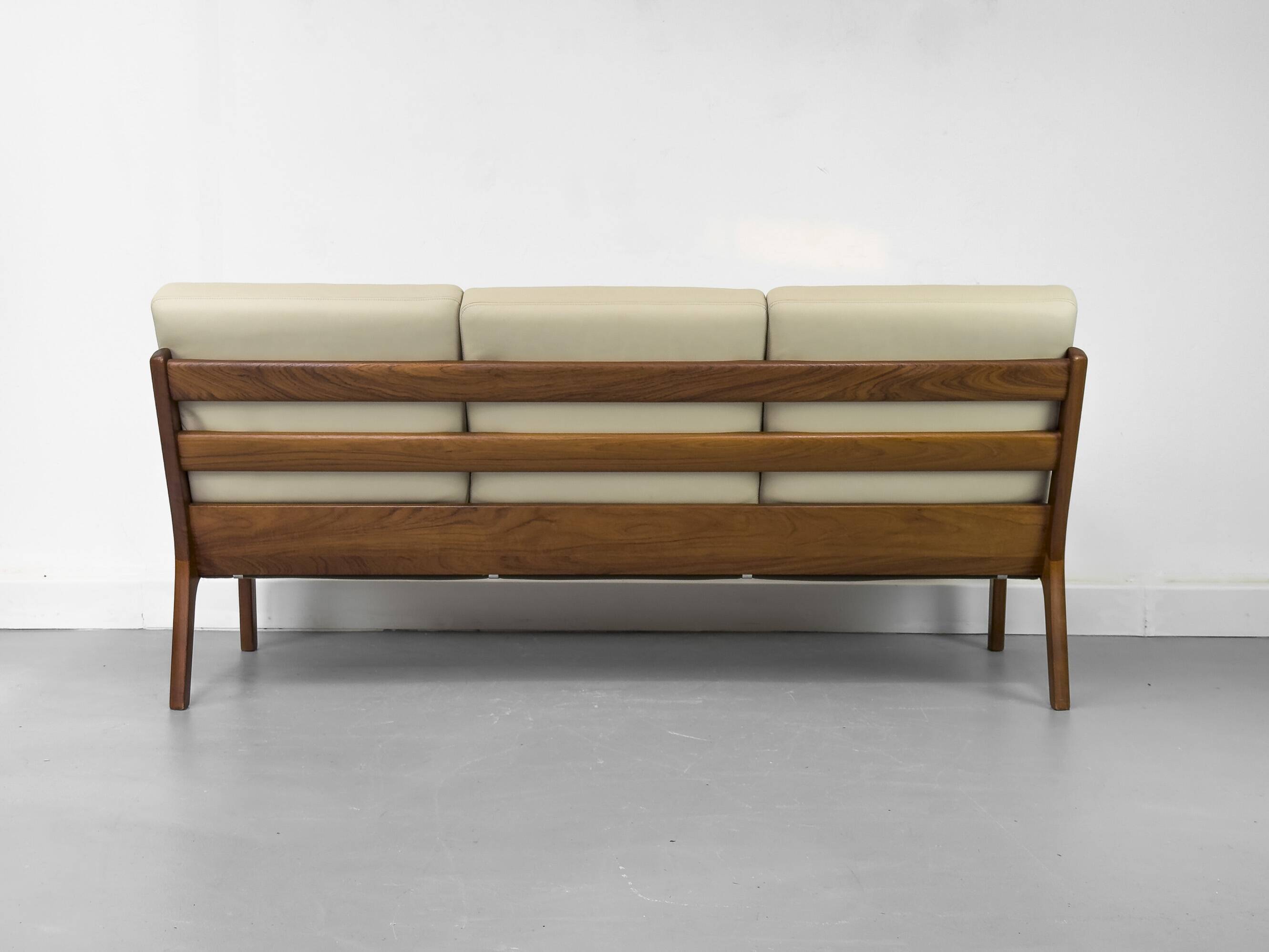 3-Seater Senator Sofa in Leather and Teak by Ole Wanscher for Cado, 1977