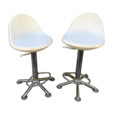 Paire ancien tabourets Armet Greta métal chromé  assise coque blanc vintage