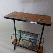 Magazine table