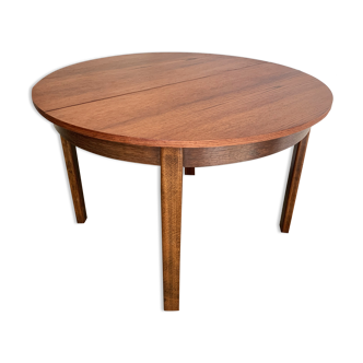 Extendable Scandinavian round dining table of the 60s