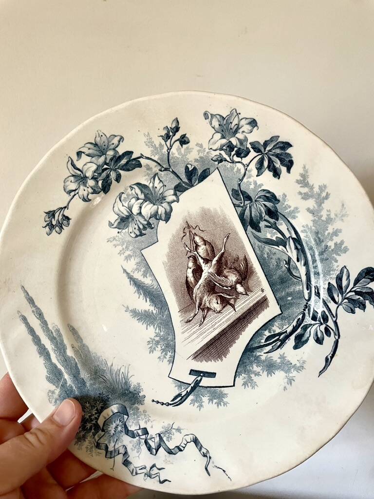 Set of 12 plates Terre de Fer, model Cartels, Creil & Montereau, 1900