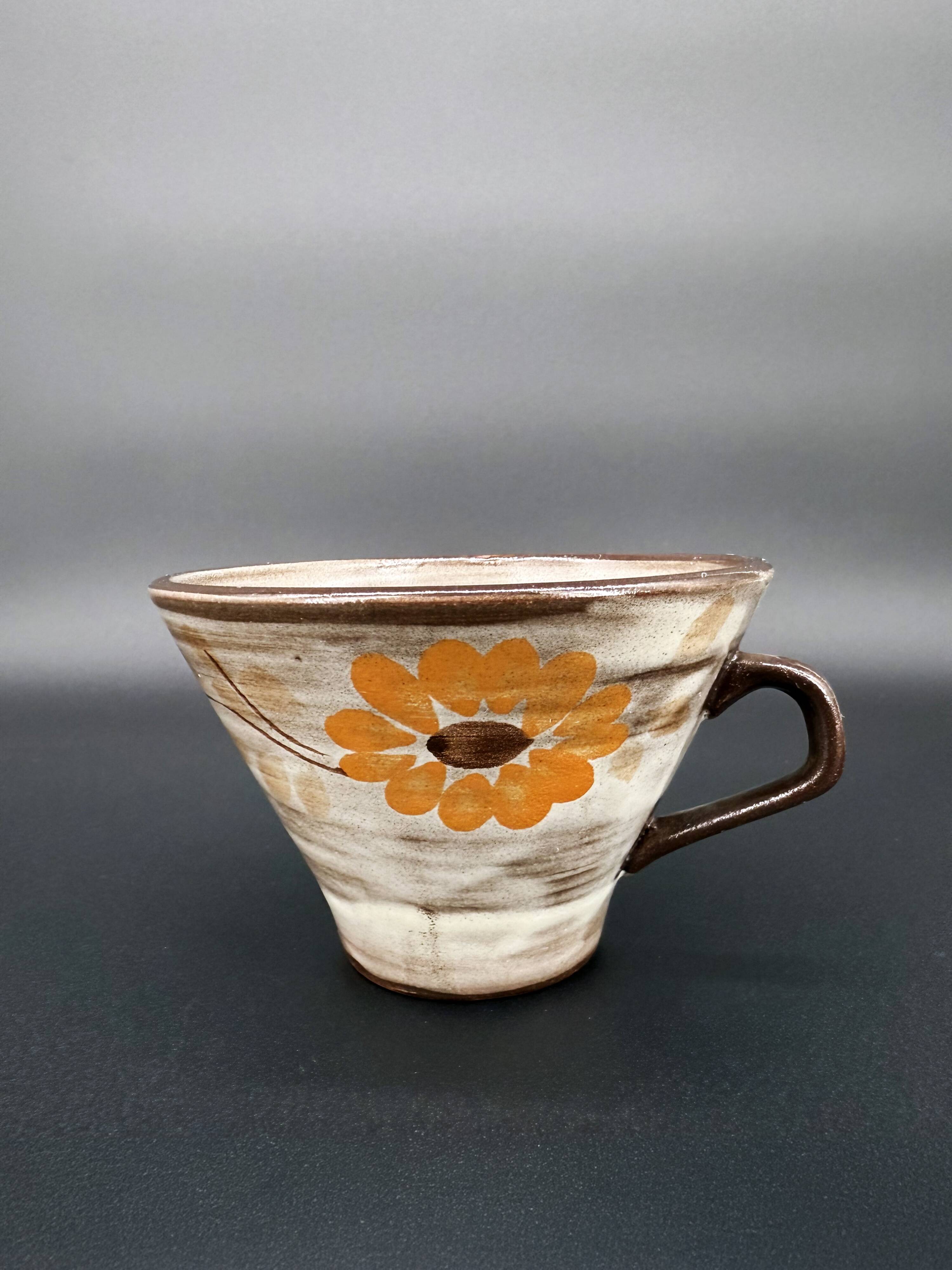 Pair of vintage 70s stoneware cups – matcha or coffee