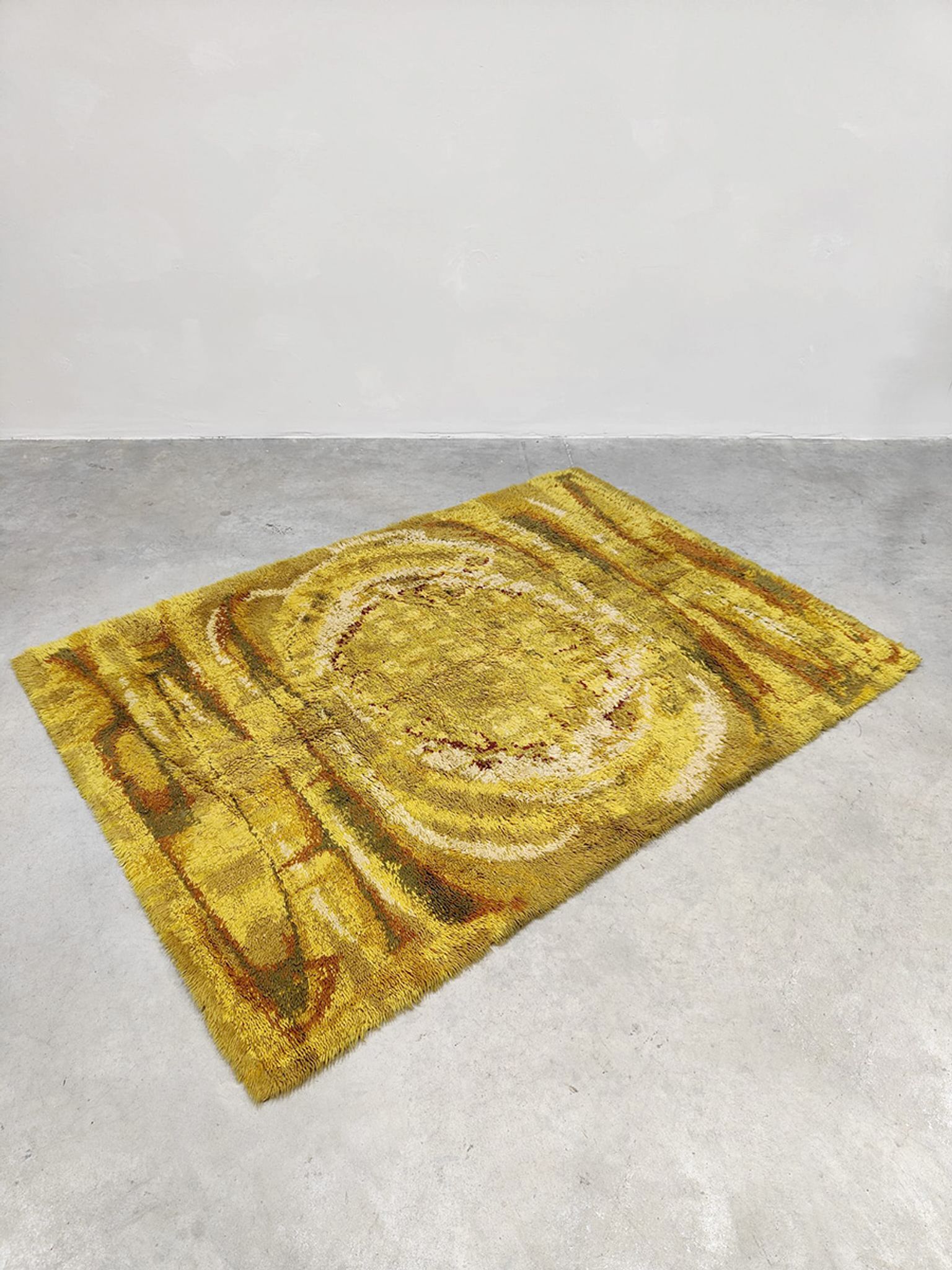 Vintage design Swedish rug carpet 'Psychedelic'