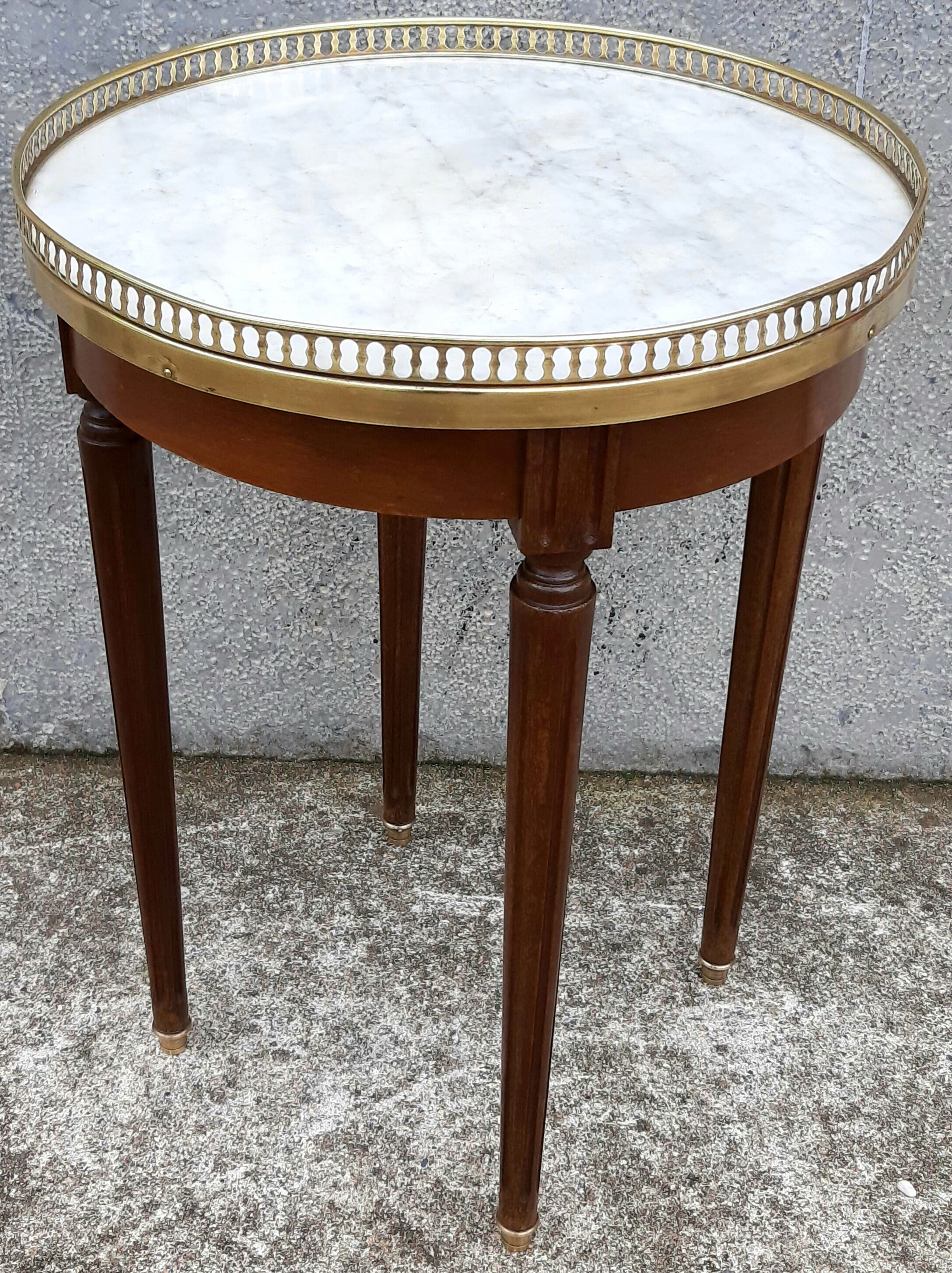 Hot water bottle table