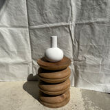 Handmade soliflore drop vase in terracotta painted white h:20 d:15