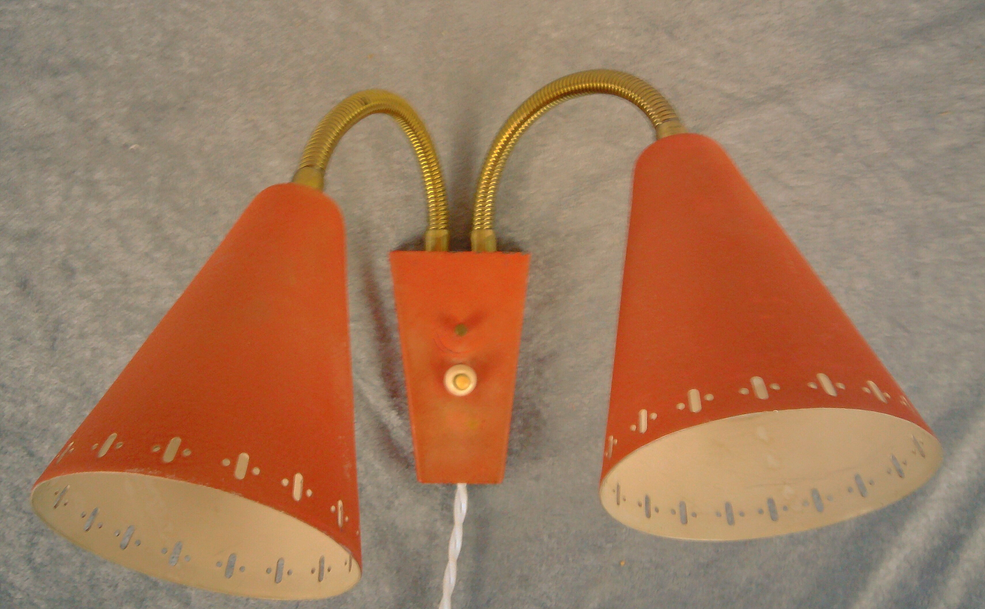 Midcentury double wallamp by Erik Wärnå for EWÅ, Värnamo, Sweden. 1950's.