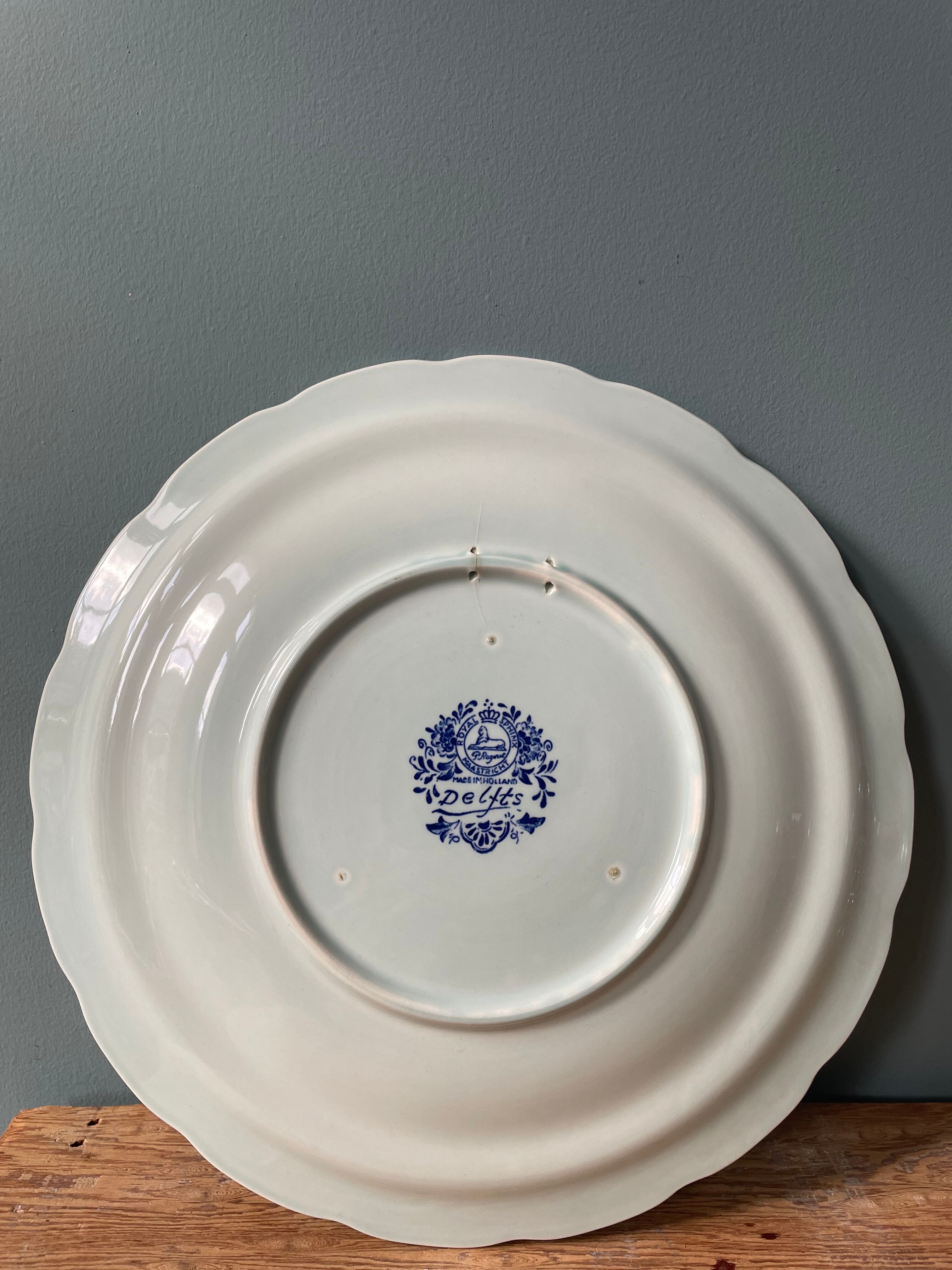 Decorative plate in Delfts earthenware
