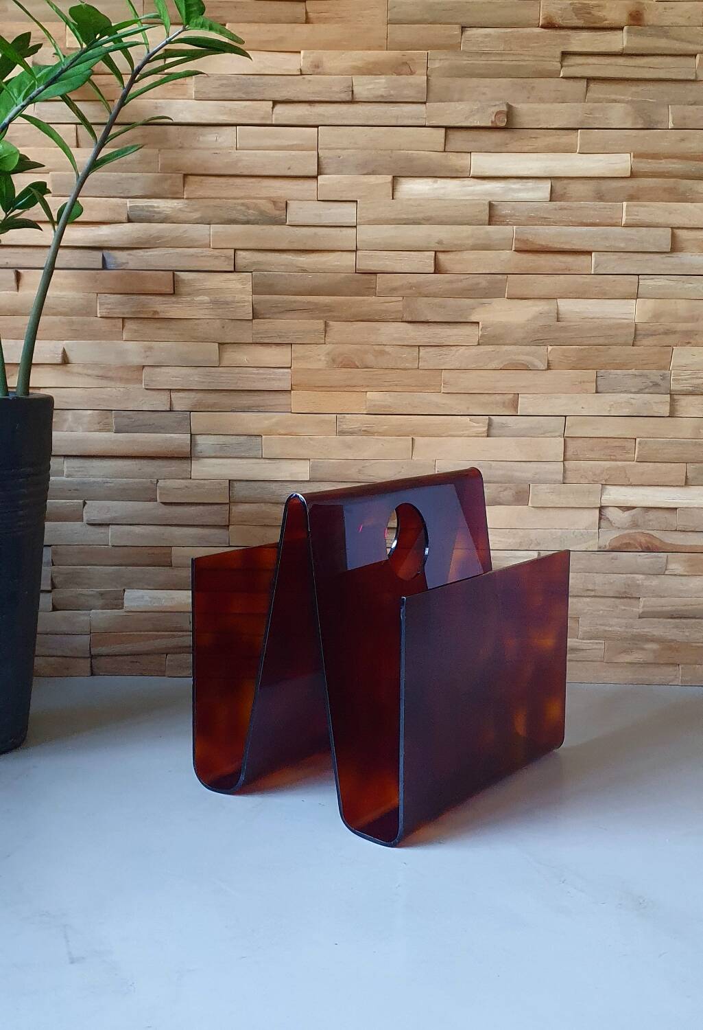 Designer magazine rack 1970