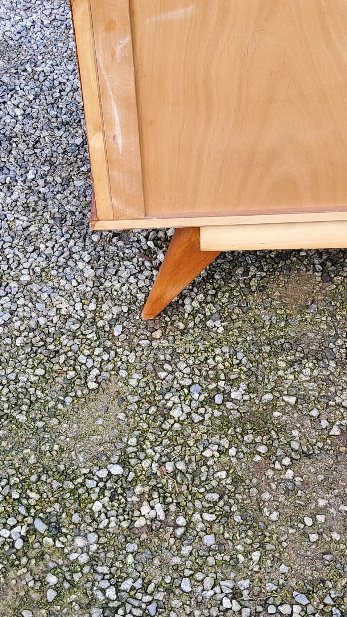 Enfilade of the 50s in oak and mahogany feet compass