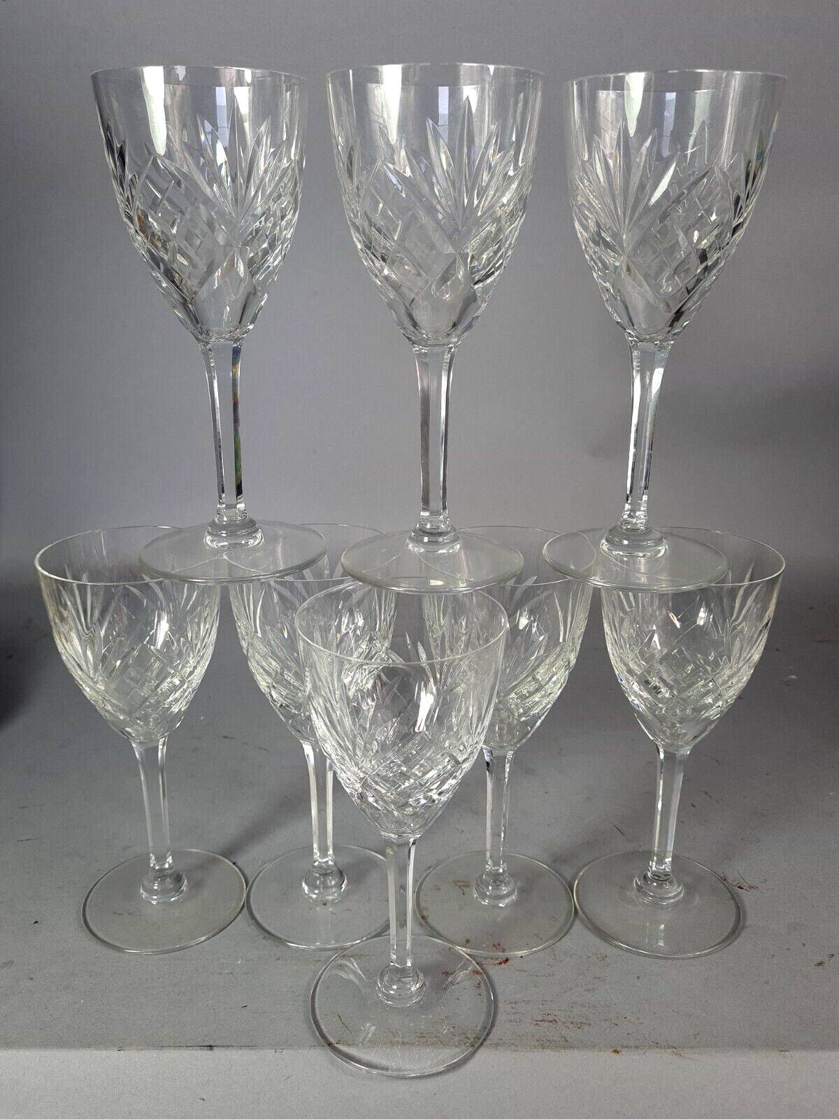 Saint Louis : 8 verres à eau cristal taillé modèle Chantilly signé SB877