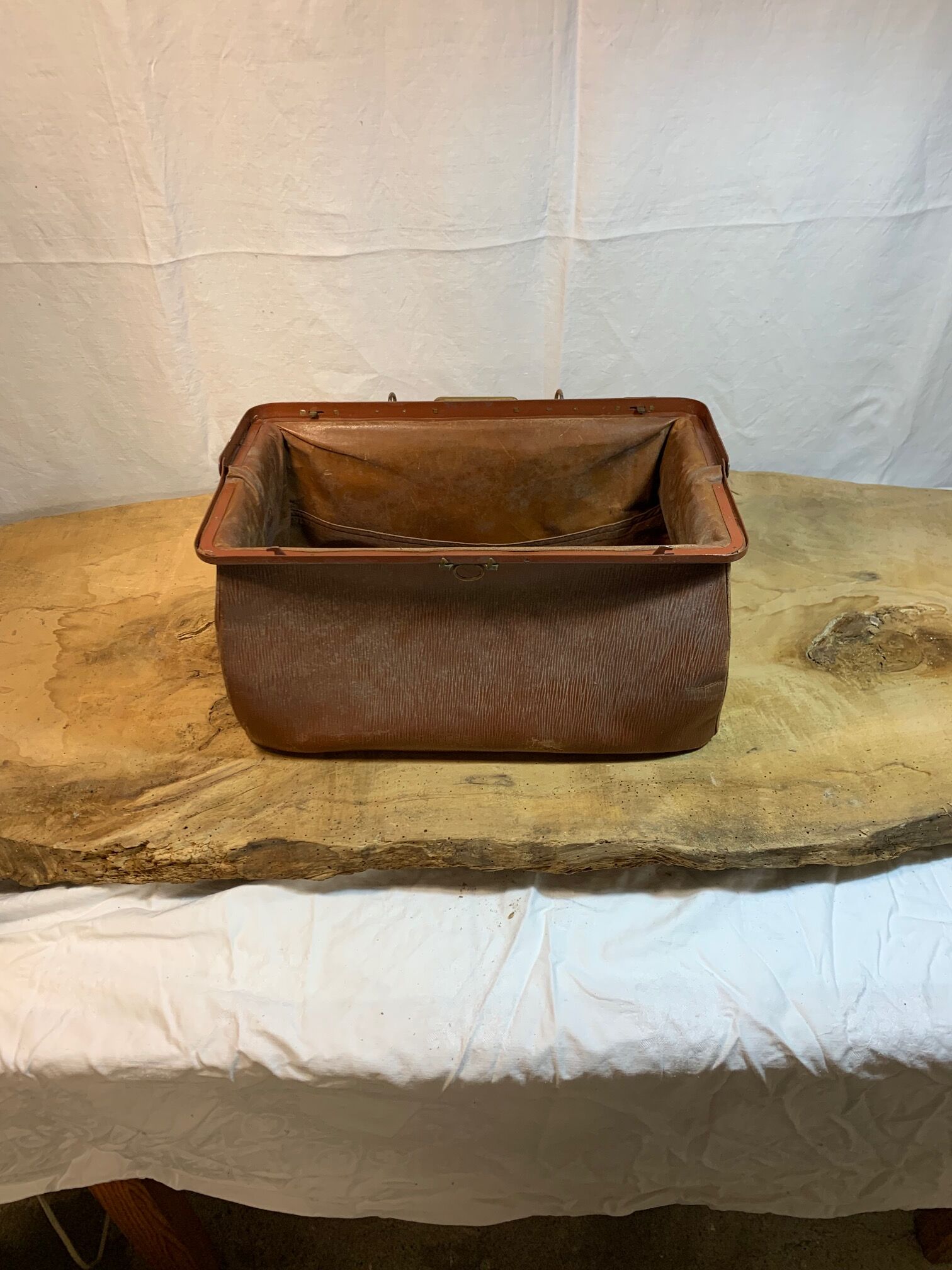 Leather doctor's case