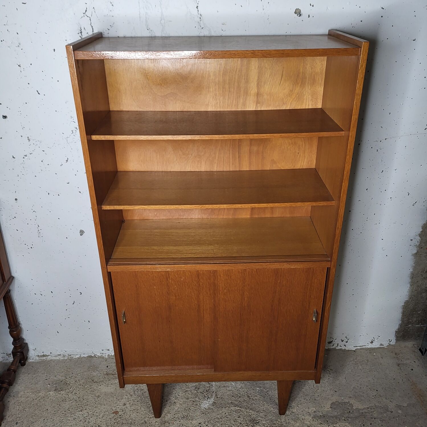 Showcase bookcase 70's feet compass