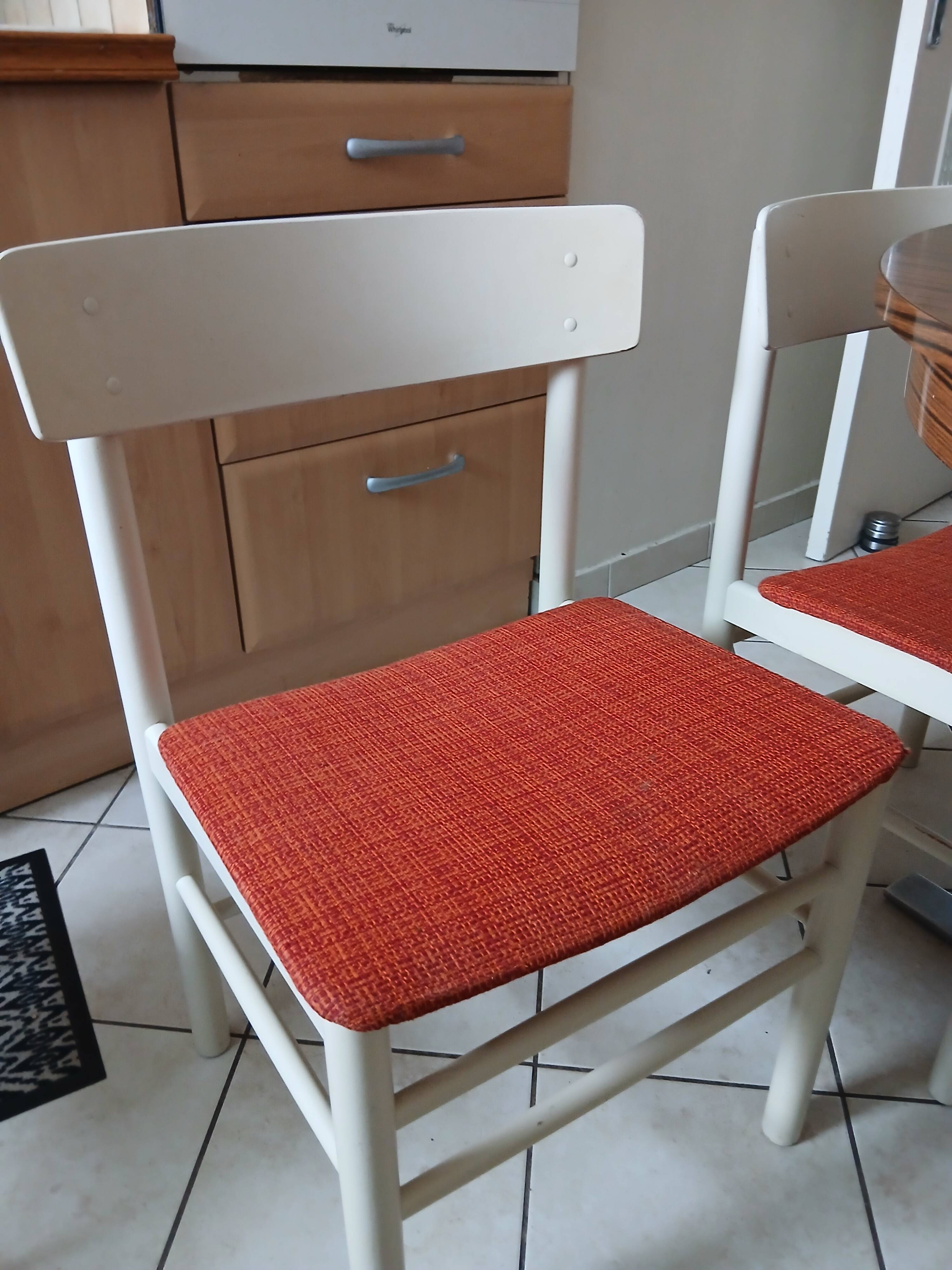 5 chaises scandinaves annees 70 Mobelfabrik Sfarstrup
