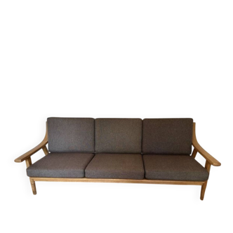 Three-Seater Sofa/Bench Hans J. Wegner
