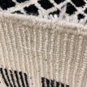 Handmade traditional pure wool rug size 2/3 m