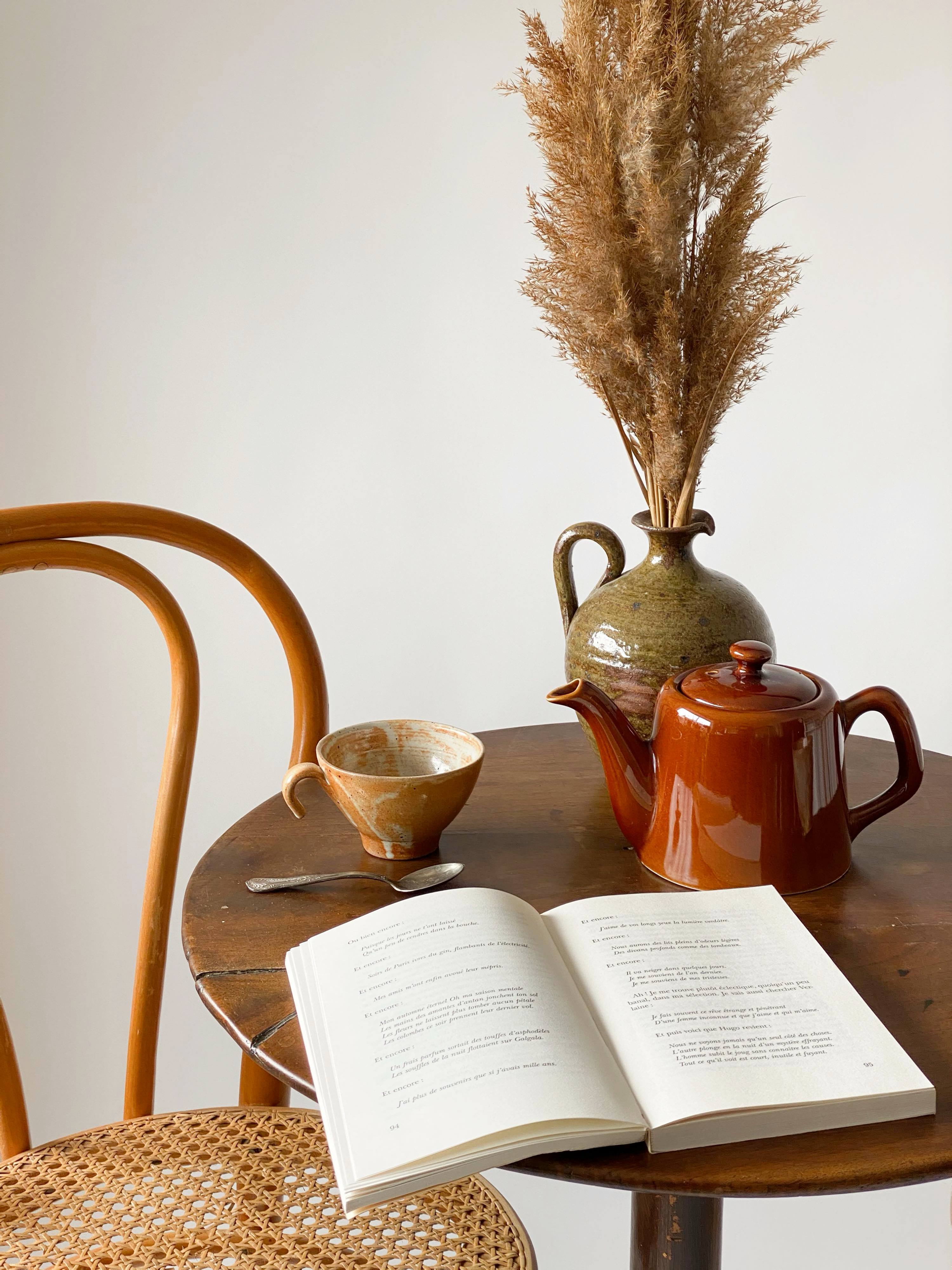 Pair Chairs bistro canage