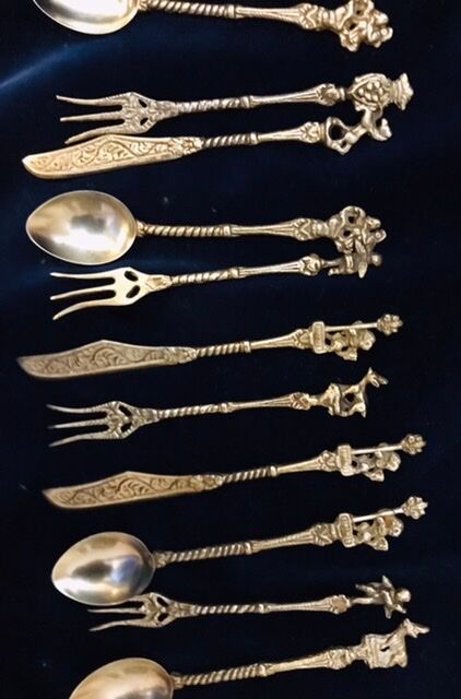 Set 11 of old cutlery with silver metal desert