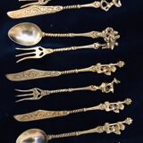 Ensemble 11 de couverts anciens  à désert en métal argenté