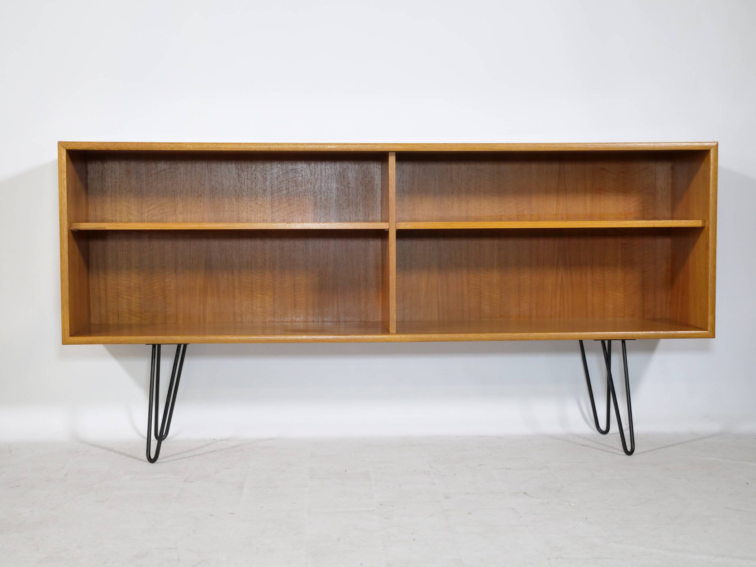 Teak Hairpin shelf sideboard from WK Möbel