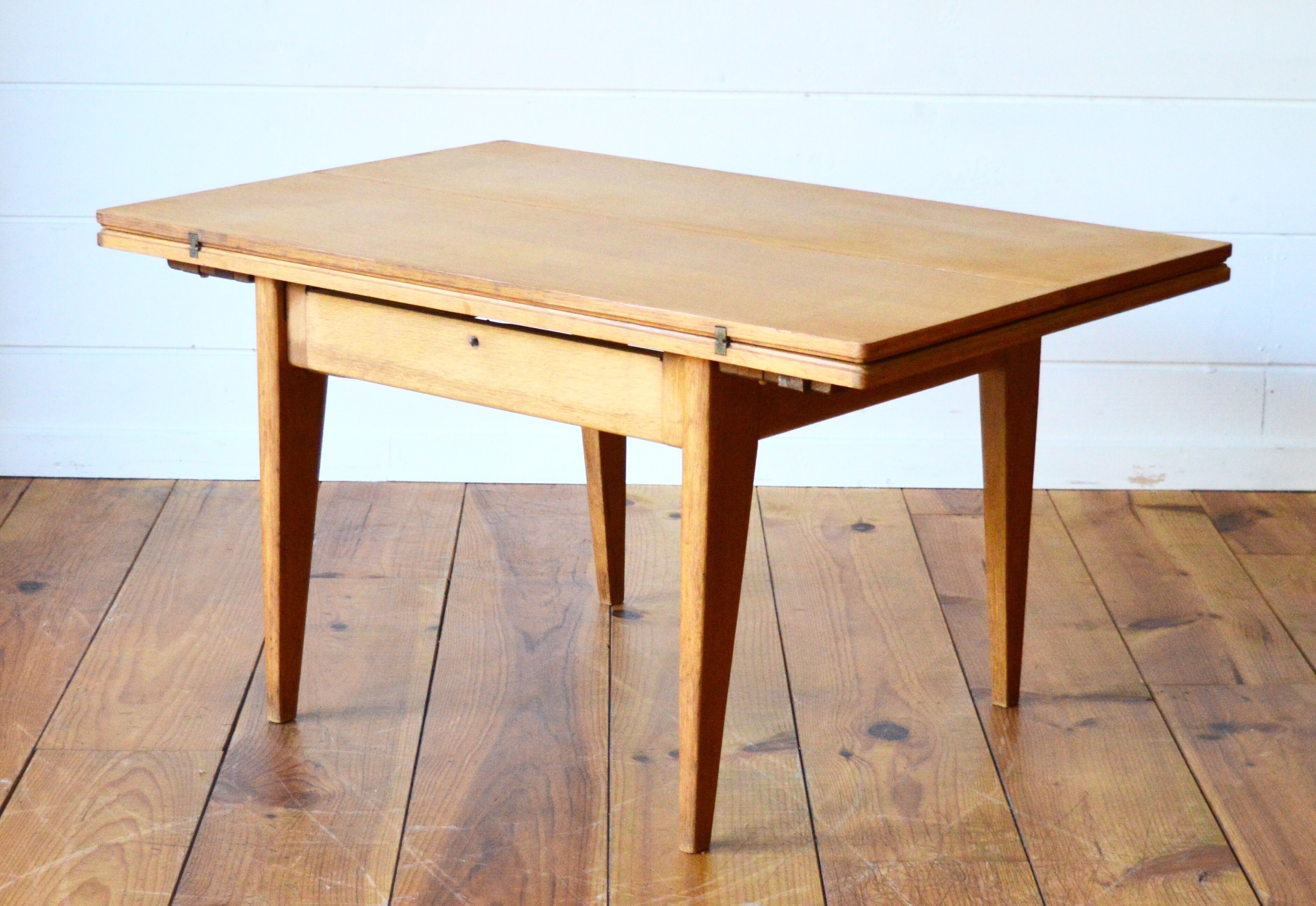 'polyfurniture' expandable table
