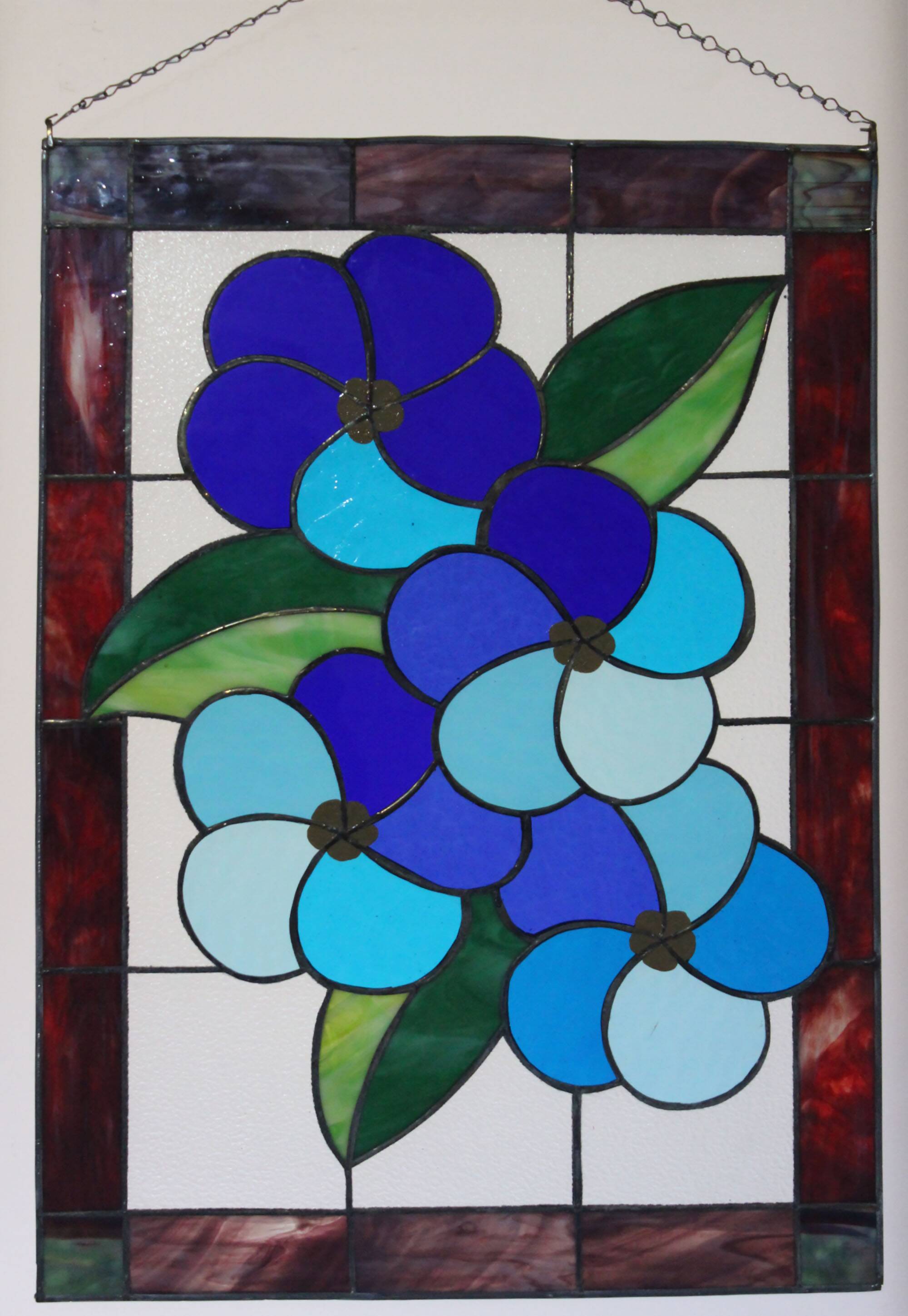 Panneau Vitrail Artisanal à Motif Floral – Verre Coloré, Technique Tiffany