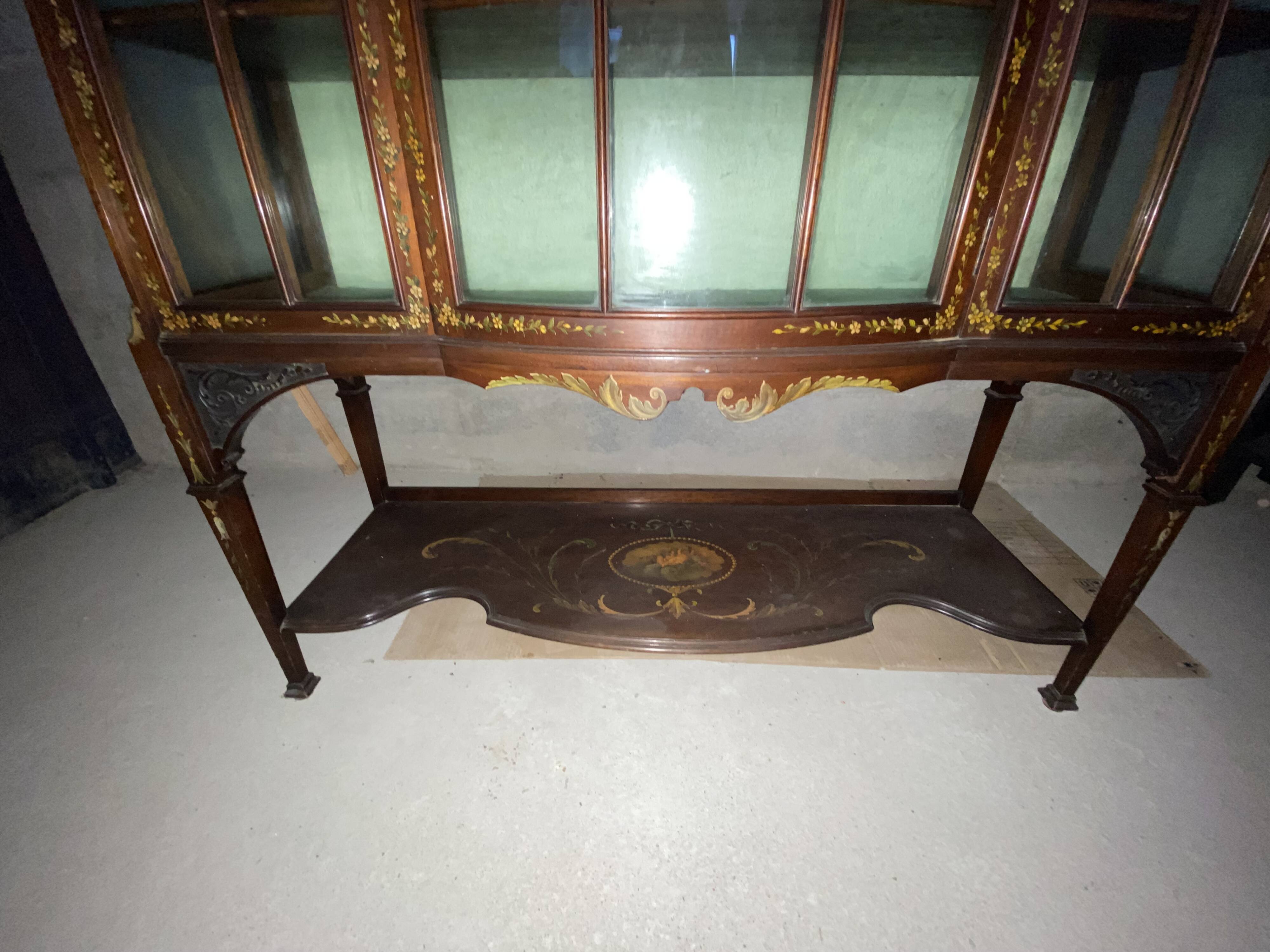 Vitrine ancienne