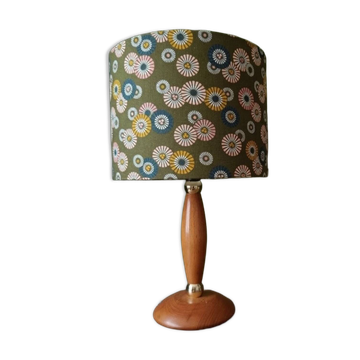 lampe à poser vintage scandinave bois tournée et abat-jour japonais