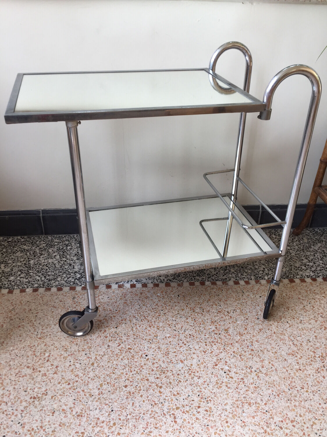 Chrome service and vintage mirror windows