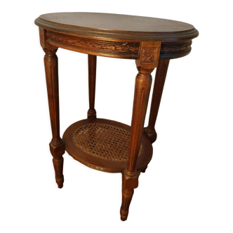 Oval pedestal table